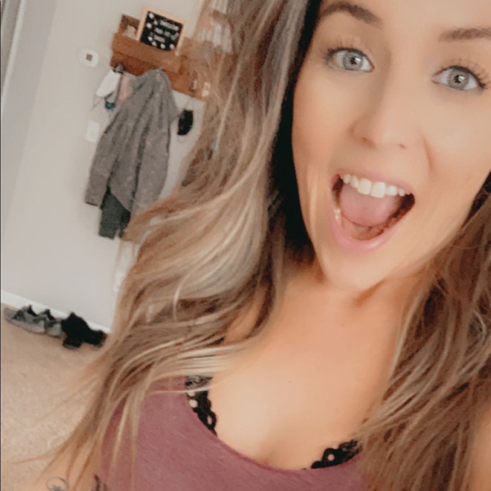 Meet your Posher, Angelina